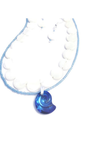 Mother of pearl and Swarovski crystal necklace with Swarovski pendant